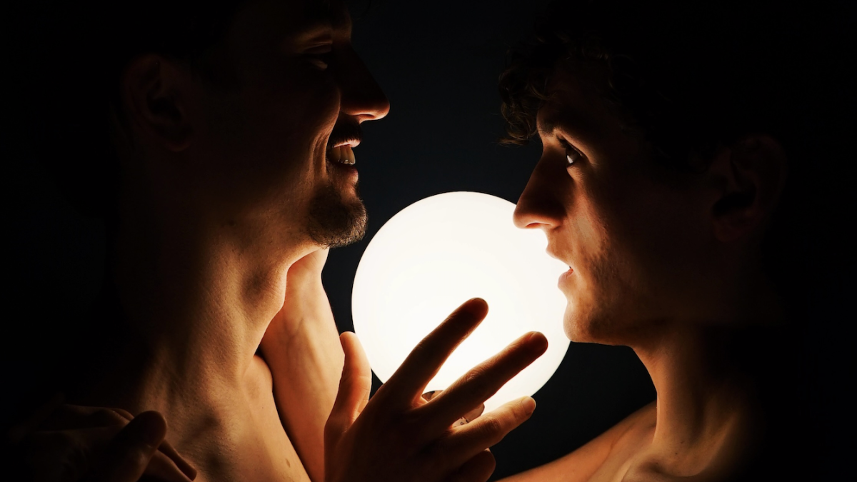 New Theatre: Lightbulbs