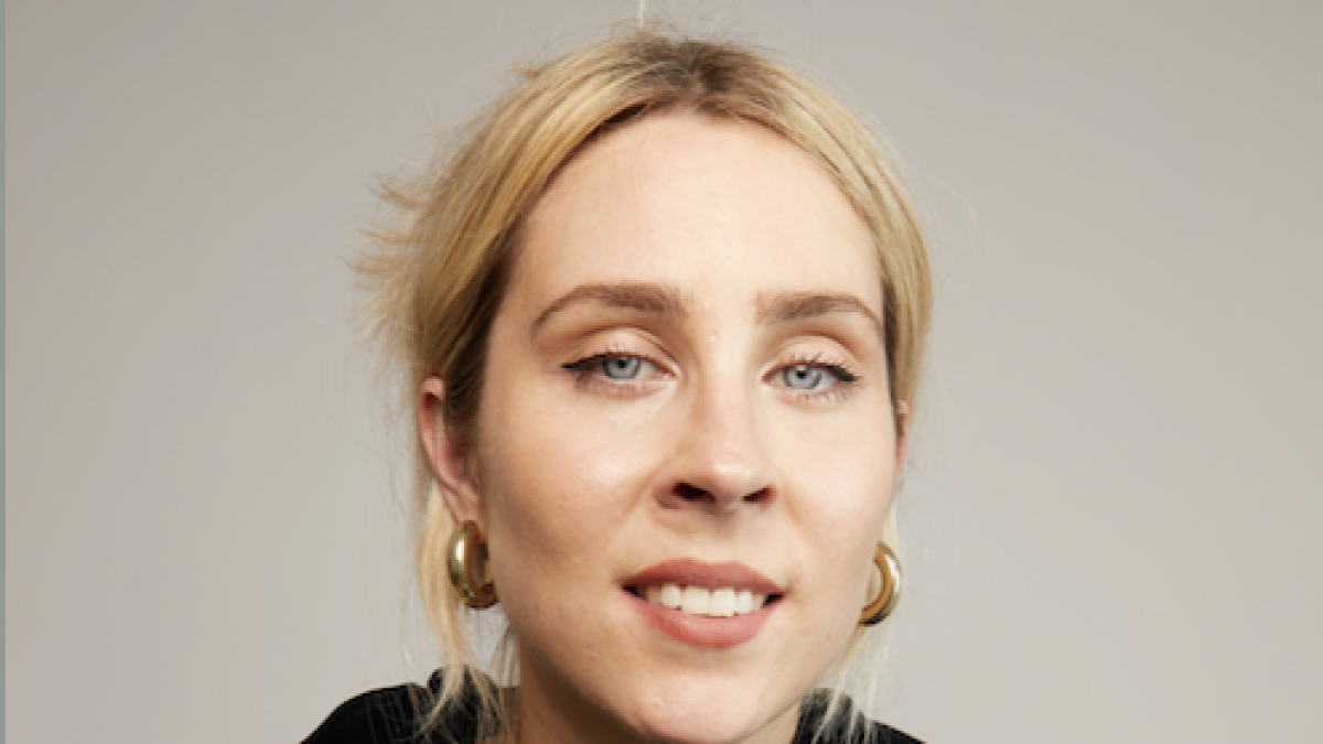 Stevie Martin: Clout